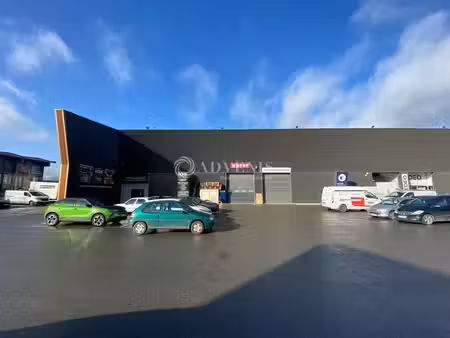 location local d’activités 419m²