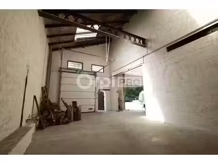 location local d’activités 336m²