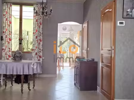 charmante maison des années 1930 rénovée avec jardin et terr