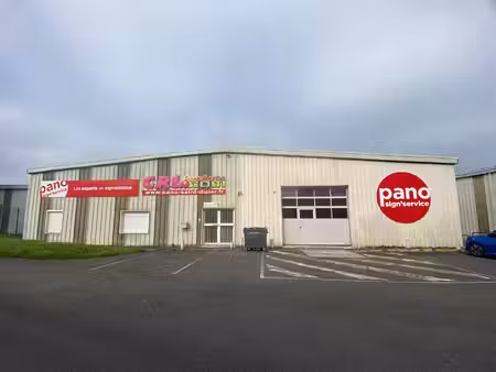 location local commercial