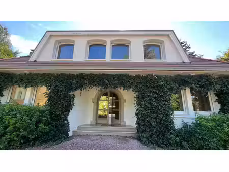 achat maison 7 pièces 207m²