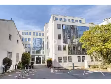 location bureaux 827m² à 1654m²