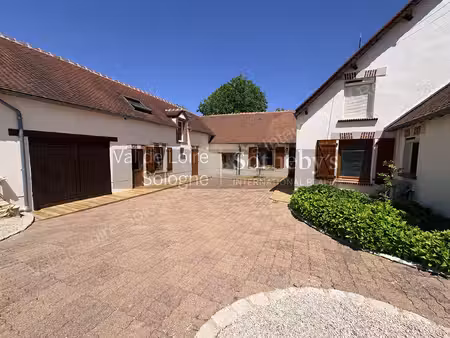 exclusivité – charmante longère rénovée avec piscine à ingré