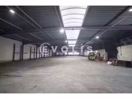 location local d’activités noisiel 77186 1750m²