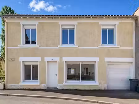 vente maison 5 pièces 200 m² à saint-etienne-de-mer-morte (44270)  269 000 €