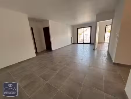 location appartement 3 pièces 74m² vaux le penil 77000