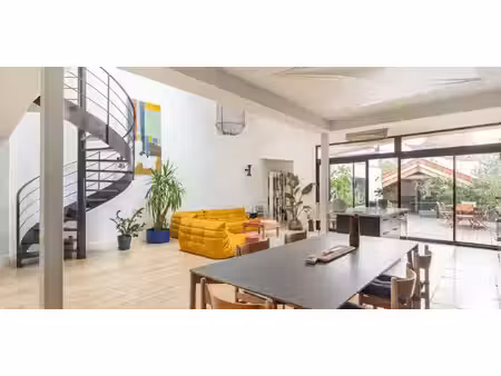 maison avec piscine et jardin les lilas (93)
