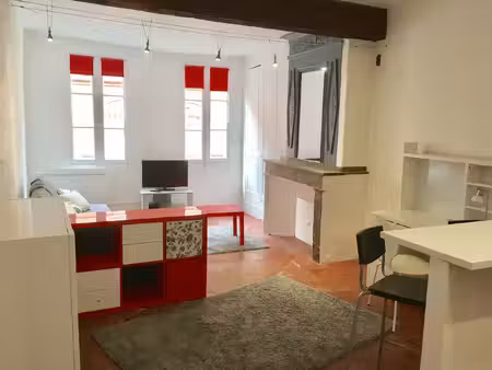 t1/studio tout meublé centre ville 30m2 carmes