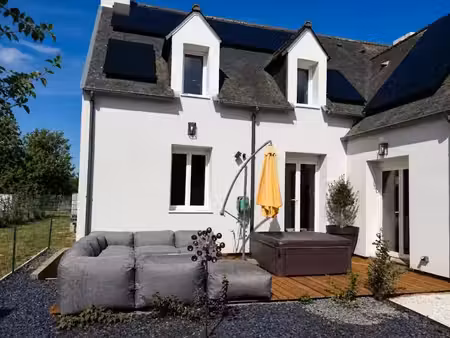 vente maison 8 pièces 168.61 m² à isigny-le-buat (50540)  335 000 €