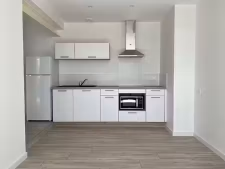 location appartement 2 pièces  35.38m²  la barre