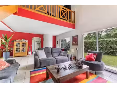 vente maison 5 pièces 178.51 m² à saint-médard-d'eyrans (33650)  522 900 €