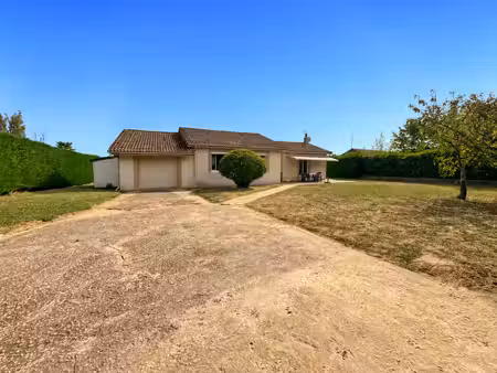 sainte-euphémie – plain-pied – 3 chambres – terrain 1 065 m²
