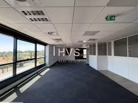 location bureaux 145m² à 160m²