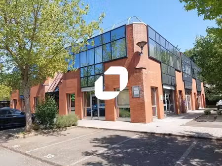 location bureaux 71m² à 673m²