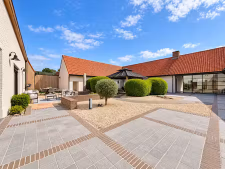huis te koop in avelgem met 5 slaapkamers