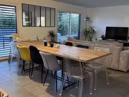 à vendre mâcon  maison plain-pied de 137 m2 p5 sur 747 m2 de terrain clos