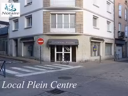 vente bureaux et commerces à concarneau (29900) : à vendre / 92m² concarneau