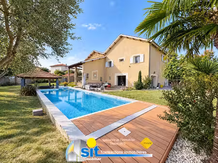 vente-maison- 8 pièces- jardin