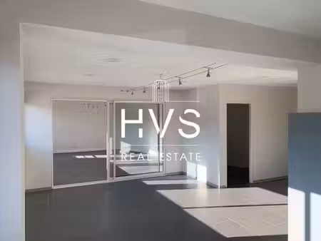 location local professionnel 70m² meyreuil 13590