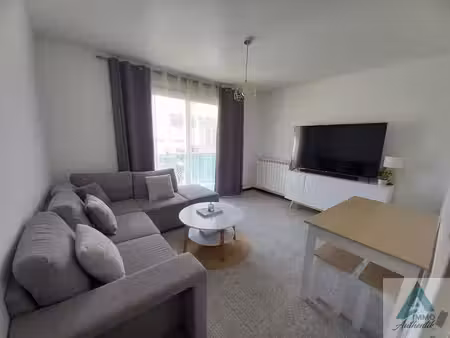 location appartement 3 pièces 59m² carnoux en provence 13470