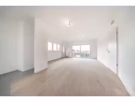 appartement te koop in luik met 3 slaapkamers