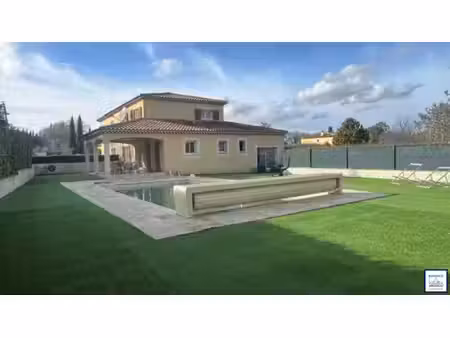 location maison 5 pièces 137m²