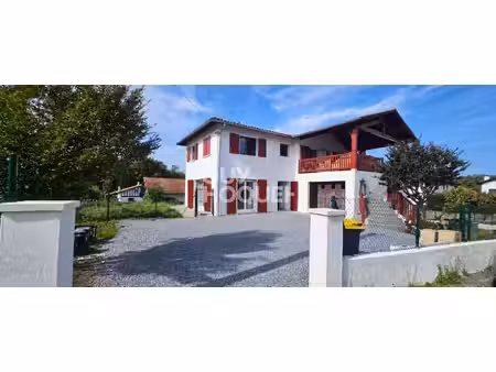 appartement ascain 4 pièce(s) 84.50 m²