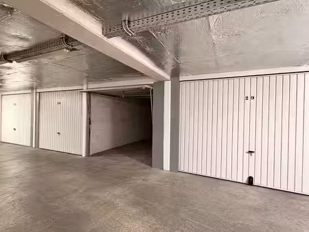 vente parking 14m2 marseille 8eme (13008) - 30000 € - surface privée