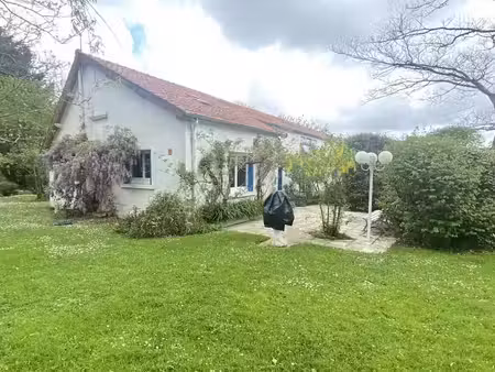 vente maison 8 pièces 186 m² à blet (18350)  113 000 €