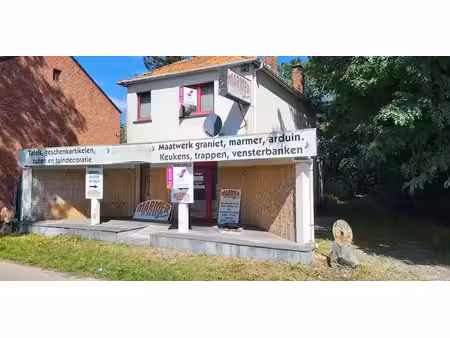 bâtiment commercial à vendre à genk pour € 214.000