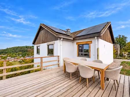forrières – belle maison avec vue imprenable sur la vallée