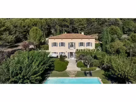 maison avec piscine et terrasse cabries (13)