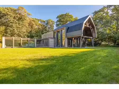 villa exclusive de 530 m² avec 5 chambres et piscine