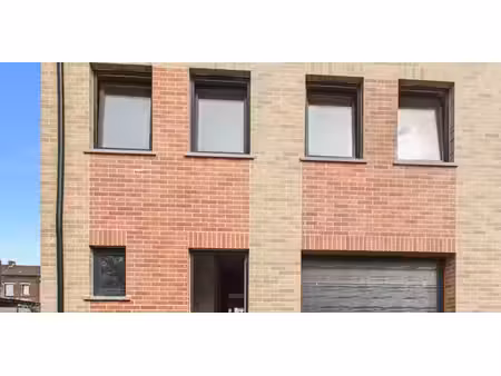 maison à vendre à gilly pour € 187.500 avec 3 chambres à coucher
