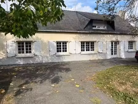 location maison à la cornuaille (49440) : à louer / 122m² la cornuaille