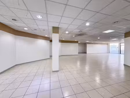 vente locaux professionnels 0 pièces 487 m² à sarlat-la-caneda (24200)  381 000 €