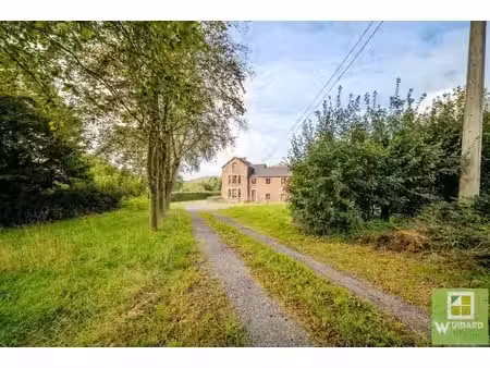ancienne ferme de caractère à xhendelesse – 360 à 600 m²