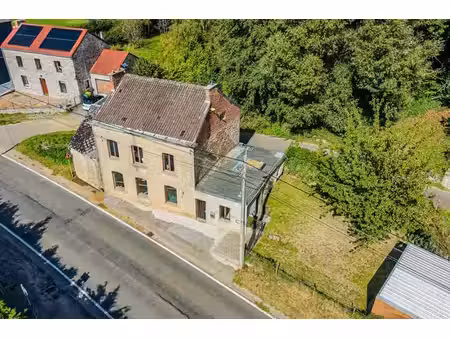 maison de caractère 3 ch. avec atelier  garage et jardin