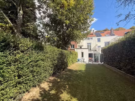 evere maison familiale 3ch+2bur + jardin ds quartier calme