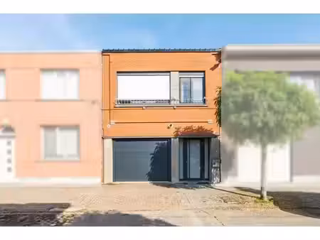 maison prête à emménager avec jardin