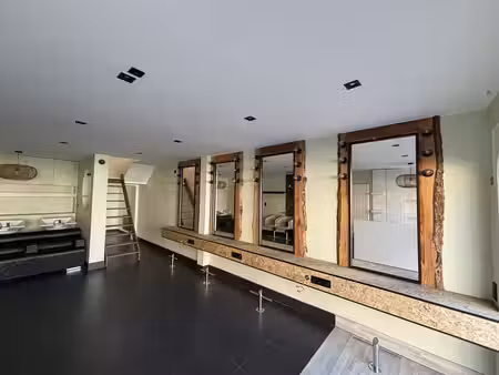 commerce avec appartement