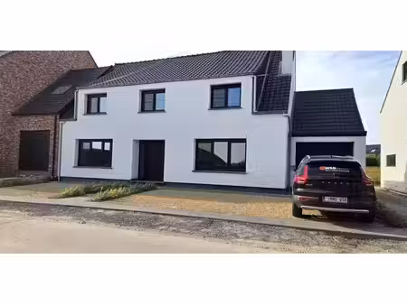maison à vendre à pollare pour € 495.000 avec 4 chambres à coucher