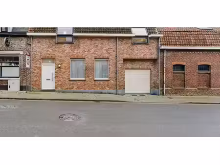 maison à louer à loker pour € 750 avec 3 chambres à coucher