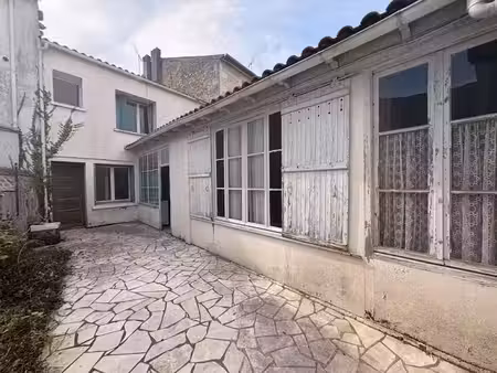 vente maison 3 pièces 157.7 m² à saujon (17600)  159 000 €