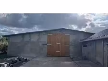 entrepôt à louer à destelbergen pour € 1.000