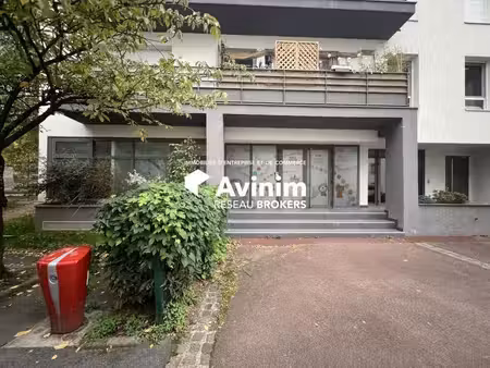 vente commerce orsay 91400 220m²