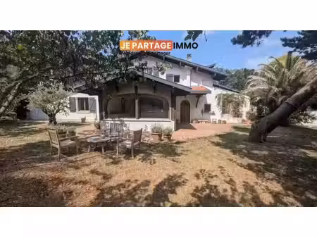 vente maison 10 pièces 240 m² à bayonne (64100)  840 000 €