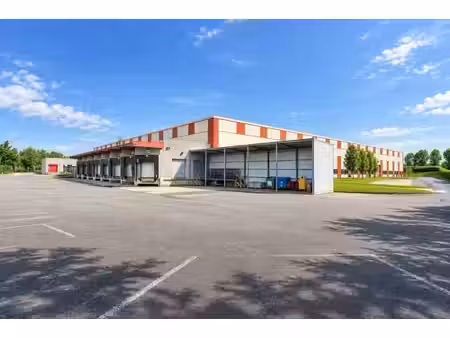 surface industrielle à louer à chaussée de lille 422 orcq (vbe74088)
