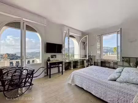 vente maison 0 pièces 184 m² à la roquette-sur-siagne (06550)  949 000 €