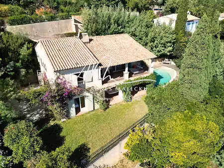 vente propriété 8 pièces 224 m² à cavalaire-sur-mer (83240)  1 690 000 €
